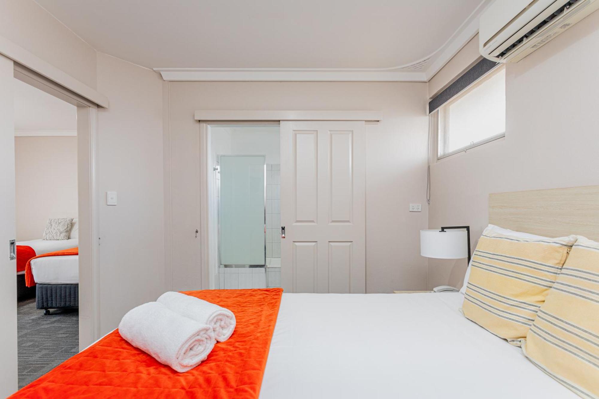 Mandala Ace Albany Hotel Екстер'єр фото