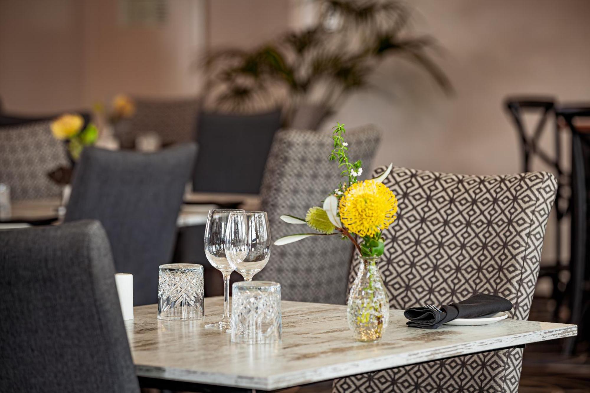 Mandala Ace Albany Hotel Екстер'єр фото