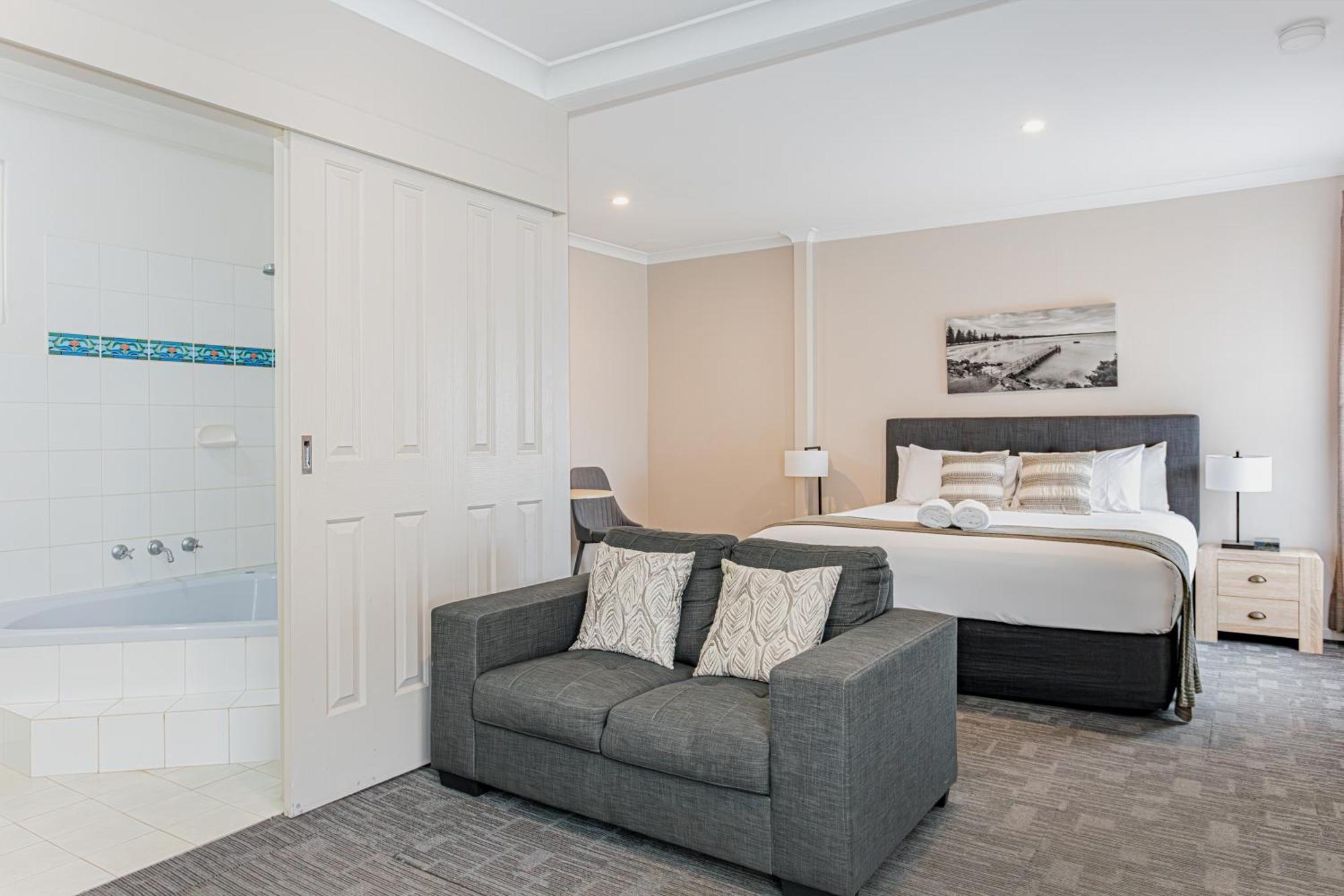 Mandala Ace Albany Hotel Екстер'єр фото